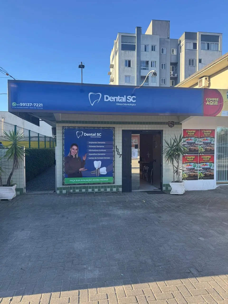 Fachada da DentalSC Odontologia no bairro Boehmerwald, em Joinville